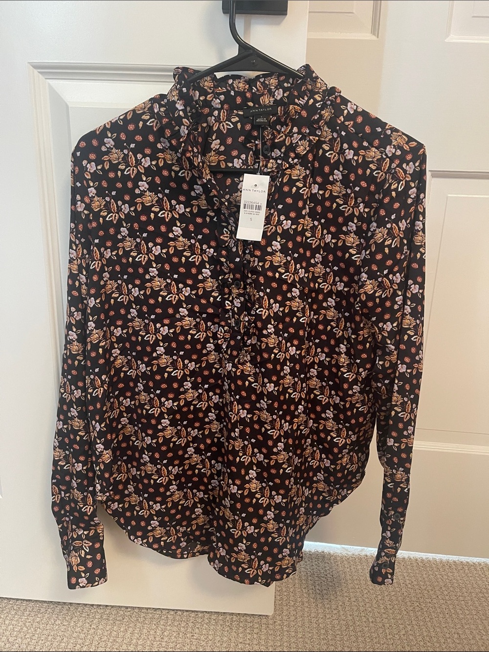 Ann Taylor Black Floral Button-Up Blouse
